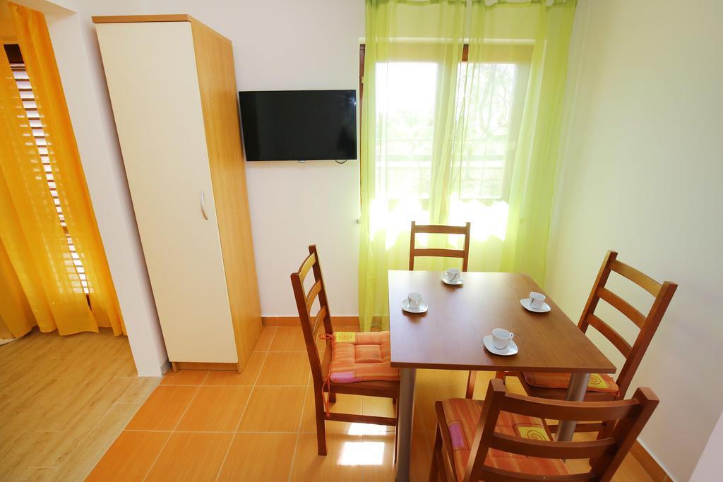 Holiday Home Zemljak Sukošan Exterior foto